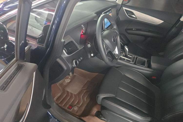 Used BYD Song MAX New Energy 2019 DM 1.5T Smart Connect Advanced 7-Seater China VI Standard Driver Seat
