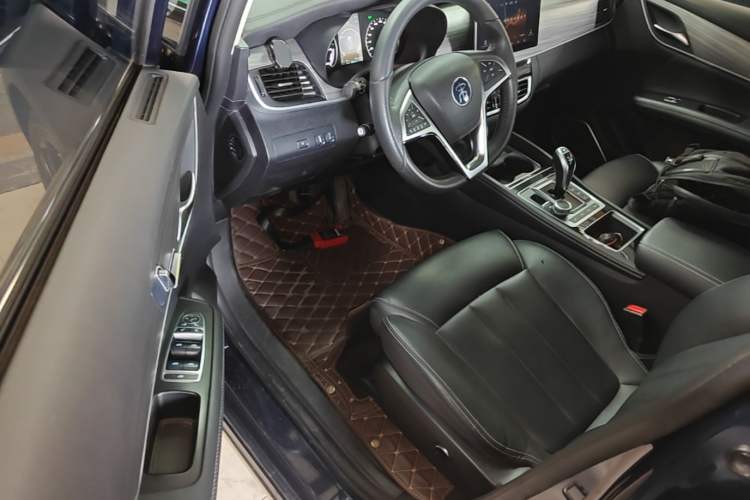 Used BYD Song MAX New Energy 2019 DM 1.5T Smart Connect Advanced 7-Seater China VI Standard Driver Seat
