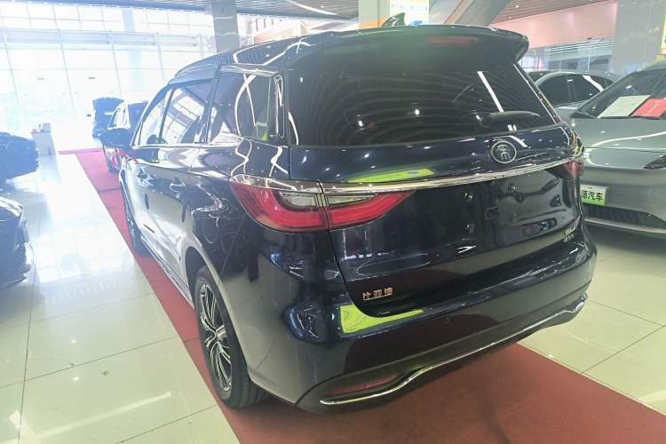 Used BYD Song MAX New Energy 2019 DM 1.5T Smart Connect Advanced 7-Seater China VI Standard Exterior 3