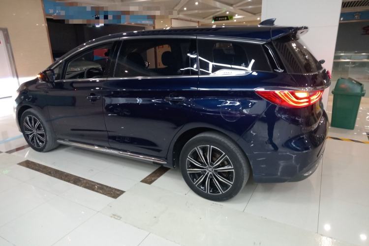 Used BYD Song MAX New Energy 2019 DM 1.5T Smart Connect Advanced 7-Seater China VI Standard Exterior 3