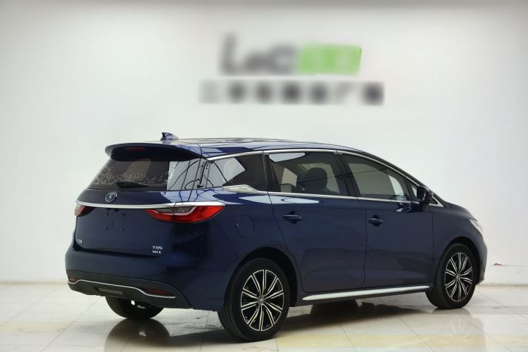 Used BYD Song MAX New Energy 2019 DM 1.5T Smart Connect Advanced 7-Seater China VI Standard Exterior 4