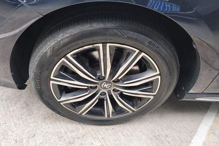 Used BYD Song MAX New Energy 2019 DM 1.5T Smart Connect Advanced 6-Seater China VI Standard Exterior 4