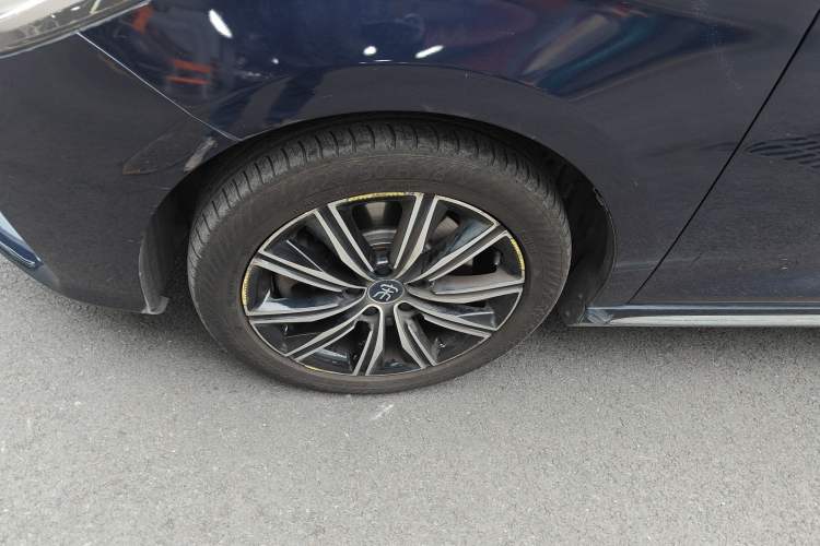 Used BYD Song MAX New Energy 2019 DM 1.5T Smart Connect Enjoyment Model 7 Seats China V Emission Standard Exterior 4