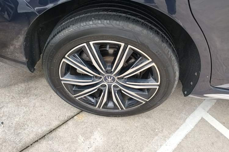 Used BYD Song MAX New Energy 2019 DM 1.5T Smart Connect Advanced 6-Seater China VI Standard Exterior 5