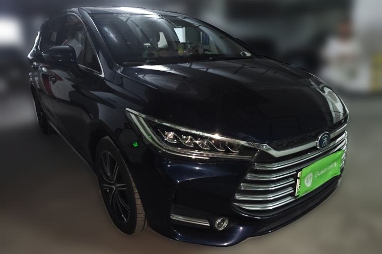 Used BYD Song MAX New Energy 2019 DM 1.5T Smart Connect Advanced 6-Seater China VI Standard Front Right 45 Deg