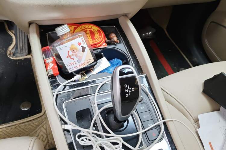 Used BYD Song MAX New Energy 2019 DM 1.5T Smart Connect Zhiyao Model 7 Seats China V Emission Standard Gear Lever