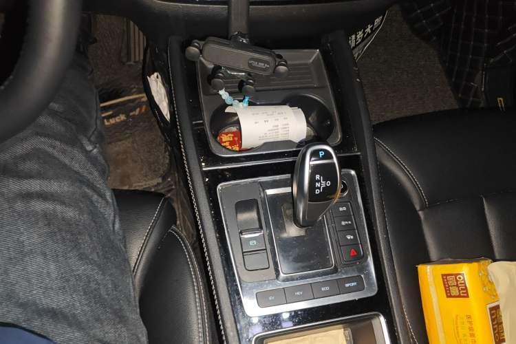 Used BYD Song MAX New Energy 2019 DM 1.5T Smart Connect Advanced 7-Seater China VI Standard Gear Lever