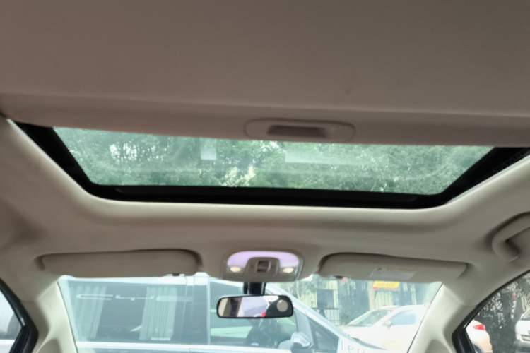 Used BYD Song MAX New Energy 2019 DM 1.5T Smart Connect Advanced 6-Seater China VI Standard Headliner