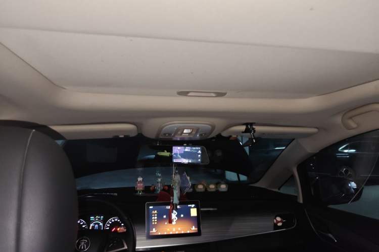 Used BYD Song MAX New Energy 2019 DM 1.5T Smart Connect Advanced 6-Seater China VI Standard Headliner