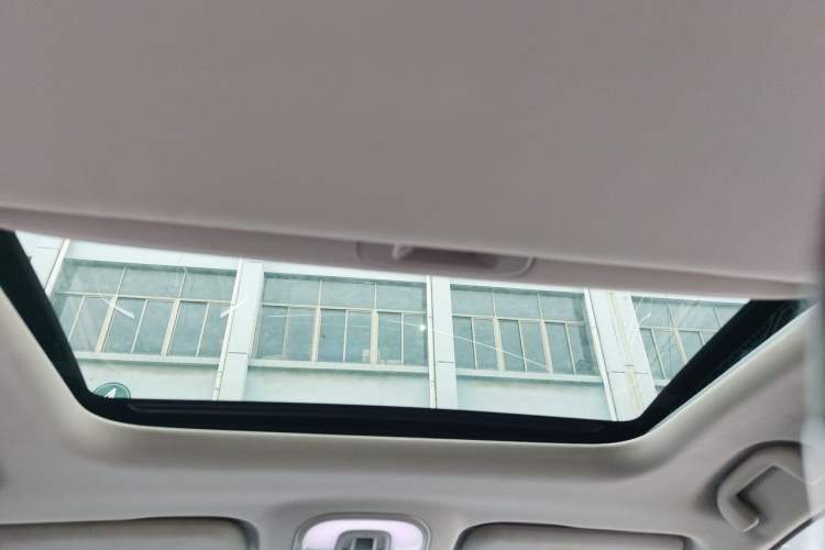 Used BYD Song MAX New Energy 2019 DM 1.5T Smart Connect Advanced 6-Seater China VI Standard Headliner