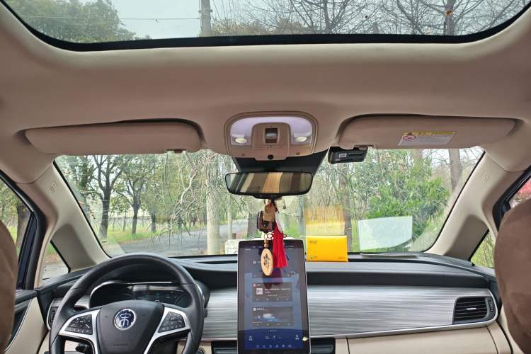 Used BYD Song MAX New Energy 2019 DM 1.5T Smart Connect Zhiyao Model 6 Seats China VI Standard Headliner