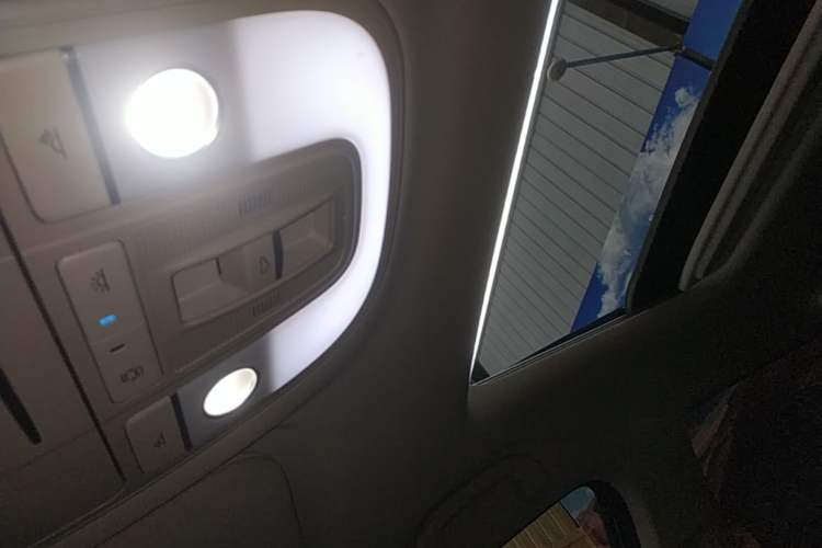 Used BYD Song MAX New Energy 2019 DM 1.5T Smart Connect Advanced 6-Seater China VI Standard Headliner
