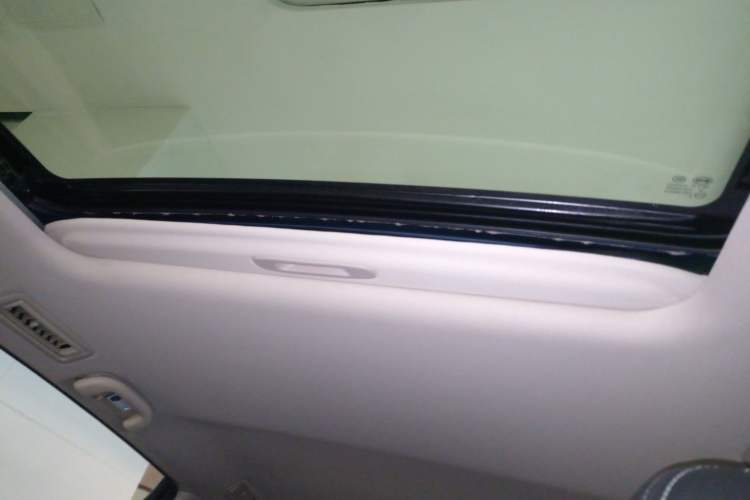 Used BYD Song MAX New Energy 2019 DM 1.5T Smart Connect Advanced 7-Seater China VI Standard Headliner