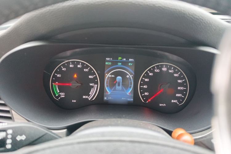 Used BYD Song MAX New Energy 2019 DM 1.5T Smart Connect Advanced 6-Seater China VI Standard Instrument Cluster