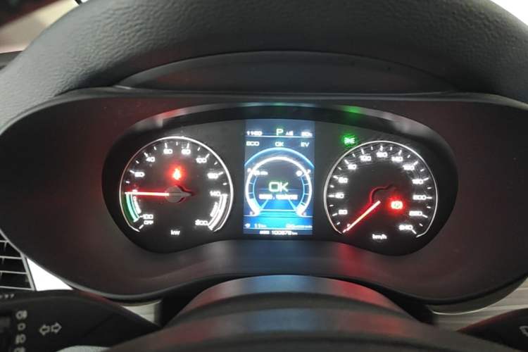 Used BYD Song MAX New Energy 2019 DM 1.5T Smart Connect Advanced 7-Seater China VI Standard Instrument Cluster