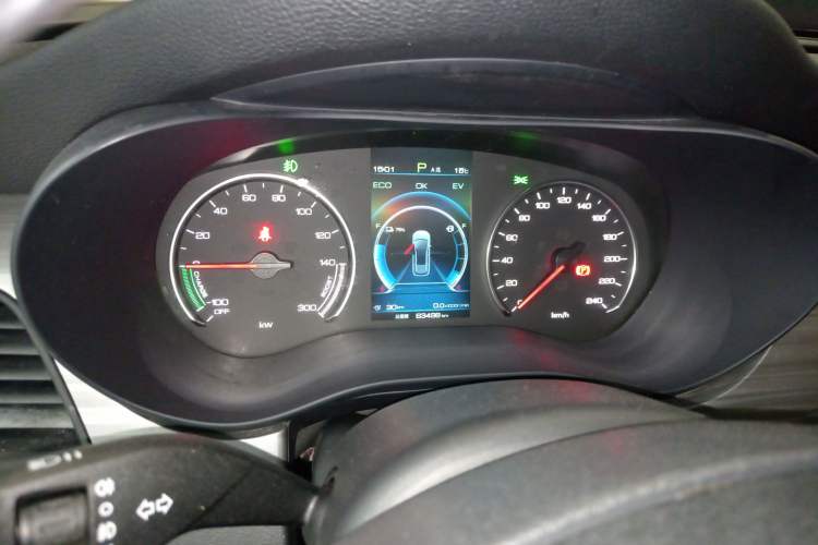 Used BYD Song MAX New Energy 2019 DM 1.5T Smart Connect Advanced 7-Seater China VI Standard Instrument Cluster