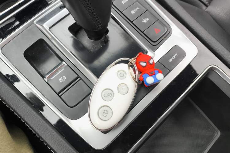 Used BYD Song MAX New Energy 2019 DM 1.5T Smart Connect Advanced 6-Seater China VI Standard Interior 1