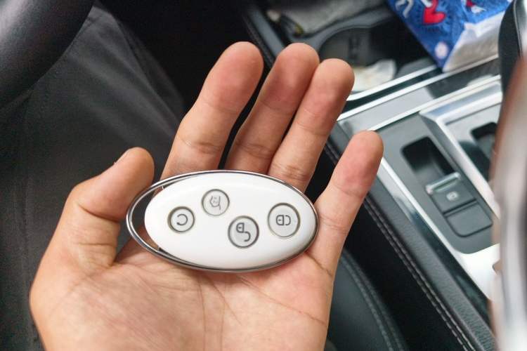 Used BYD Song MAX New Energy 2019 DM 1.5T Smart Connect Advanced 6-Seater China VI Standard Interior 1