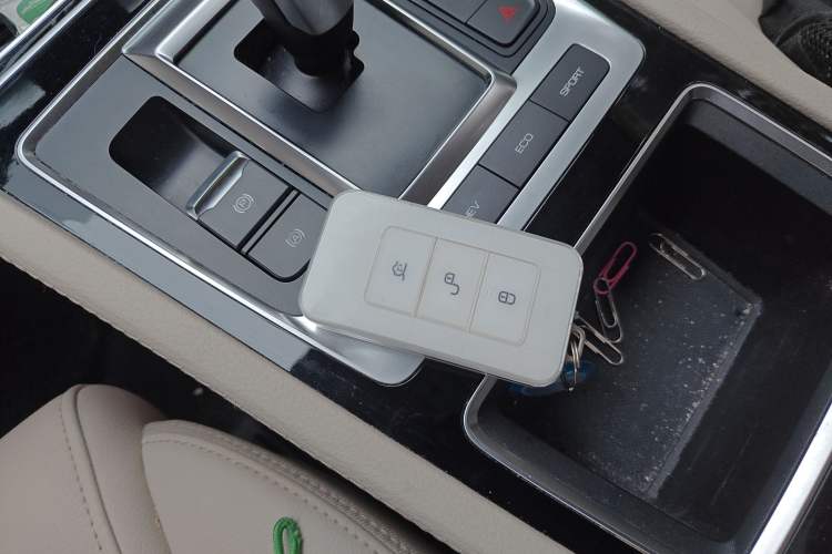 Used BYD Song MAX New Energy 2019 DM 1.5T Smart Connect Enjoyment Model 7 Seats China V Emission Standard Interior 1
