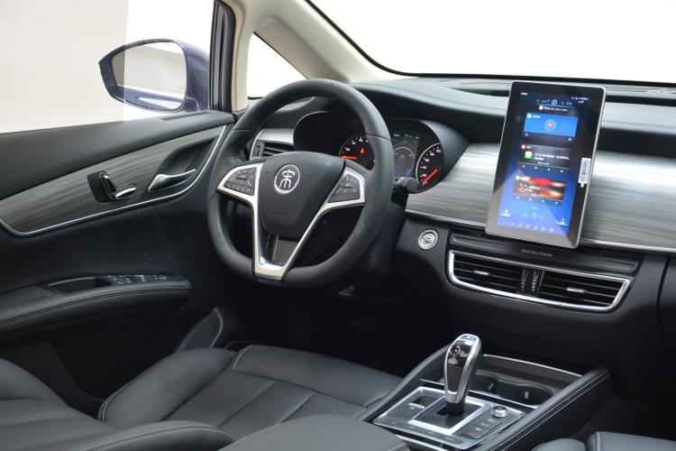 Used BYD Song MAX New Energy 2019 DM 1.5T Smart Connect Advanced 7-Seater China VI Standard Interior 2
