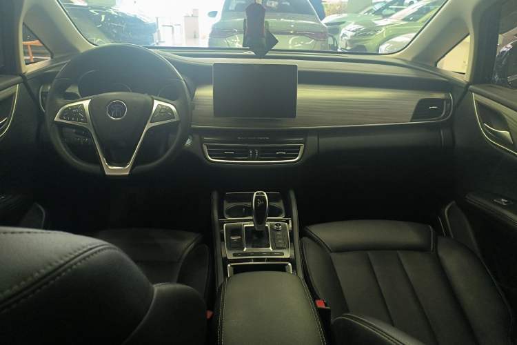Used BYD Song MAX New Energy 2019 DM 1.5T Smart Connect Advanced 7-Seater China VI Standard Interior 2