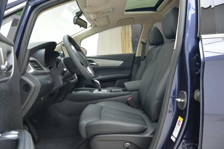 Used BYD Song MAX New Energy 2019 DM 1.5T Smart Connect Advanced 7-Seater China VI Standard Interior 3