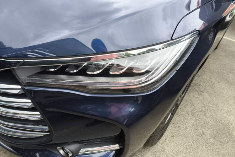 Used BYD Song MAX New Energy 2019 DM 1.5T Smart Connect Advanced 6-Seater China VI Standard Left Front Headlight