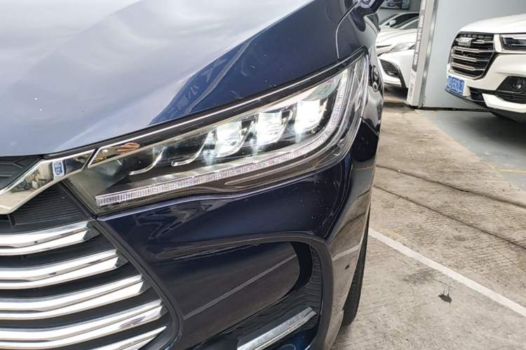 Used BYD Song MAX New Energy 2019 DM 1.5T Smart Connect Advanced 6-Seater China VI Standard Left Front Headlight