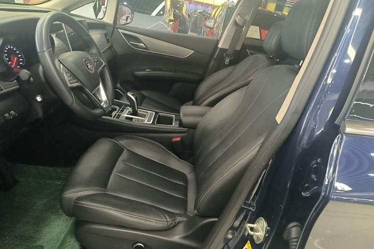 Used BYD Song MAX New Energy 2019 DM 1.5T Smart Connect Advanced 7-Seater China VI Standard Left Front Seat
