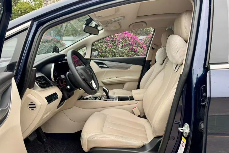 Used BYD Song MAX New Energy 2019 DM 1.5T Smart Connect Enjoyment Model 7 Seats China V Emission Standard Left Front Seat