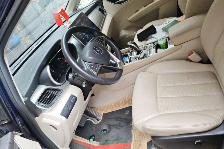 Used BYD Song MAX New Energy 2019 DM 1.5T Smart Connect Zhiyao Model 7 Seats China V Emission Standard Left Front Seat