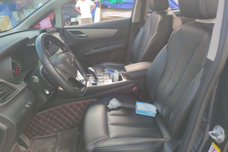 Used BYD Song MAX New Energy 2019 DM 1.5T Smart Connect Advanced 7-Seater China VI Standard Left Front Seat