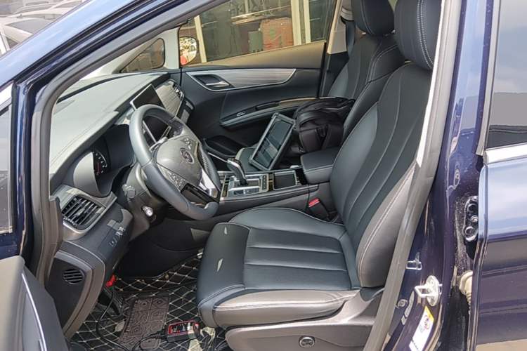 Used BYD Song MAX New Energy 2019 DM 1.5T Smart Connect Advanced 7-Seater China VI Standard Left Front Seat