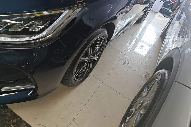 Used BYD Song MAX New Energy 2019 DM 1.5T Smart Connect Advanced 7-Seater China VI Standard Left Front Wheel Hub