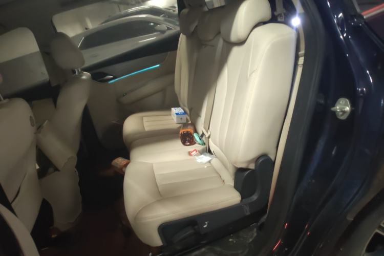 Used BYD Song MAX New Energy 2019 DM 1.5T Smart Connect Enjoyment Model 7 Seats China V Emission Standard Left Rear Seat