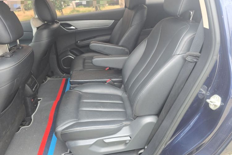 Used BYD Song MAX New Energy 2019 DM 1.5T Smart Connect Enjoyment Model 6-Seater China V Standard Left Rear Seat