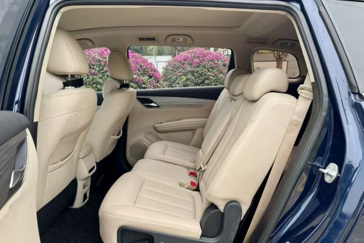 Used BYD Song MAX New Energy 2019 DM 1.5T Smart Connect Enjoyment Model 7 Seats China V Emission Standard Left Rear Seat