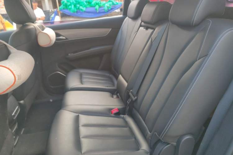 Used BYD Song MAX New Energy 2019 DM 1.5T Smart Connect Advanced 7-Seater China VI Standard Left Rear Seat