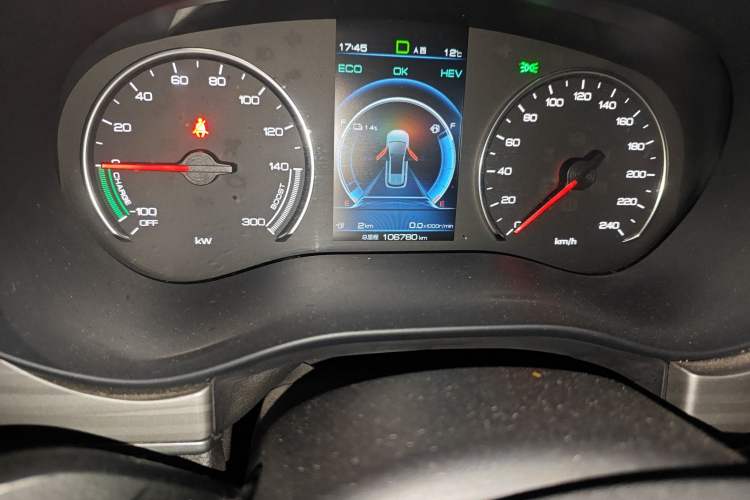 Used BYD Song MAX New Energy 2019 DM 1.5T Smart Connect Advanced 7-Seater China VI Standard Odometer Close Up