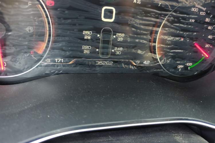 Used BYD Song MAX New Energy 2019 DM 1.5T Smart Connect Zhiyao Model 6 Seats China VI Standard Odometer Close Up