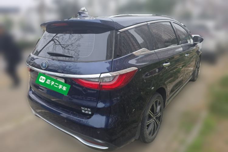 Used BYD Song MAX New Energy 2019 DM 1.5T Smart Connect Enjoyment Model 6-Seater China V Standard Rear Right 45 Deg