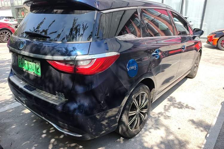 Used BYD Song MAX New Energy 2019 DM 1.5T Smart Connect Zhiyao Model 6 Seats China VI Standard Rear Right 45 Deg