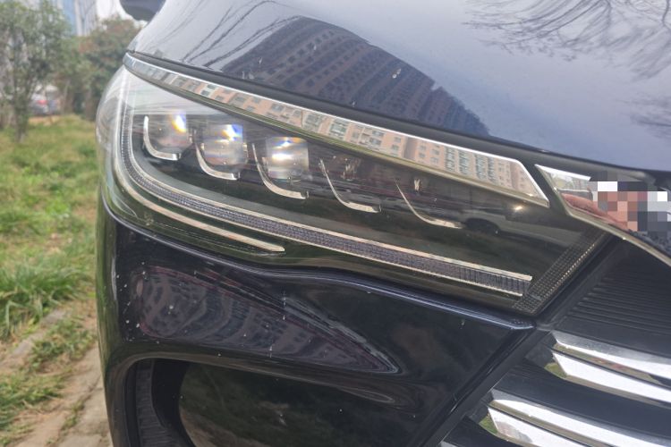 Used BYD Song MAX New Energy 2019 DM 1.5T Smart Connect Enjoyment Model 6-Seater China V Standard Right Front Headlight