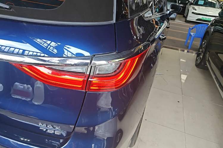 Used BYD Song MAX New Energy 2019 DM 1.5T Smart Connect Advanced 7-Seater China VI Standard Right Rear Taillight