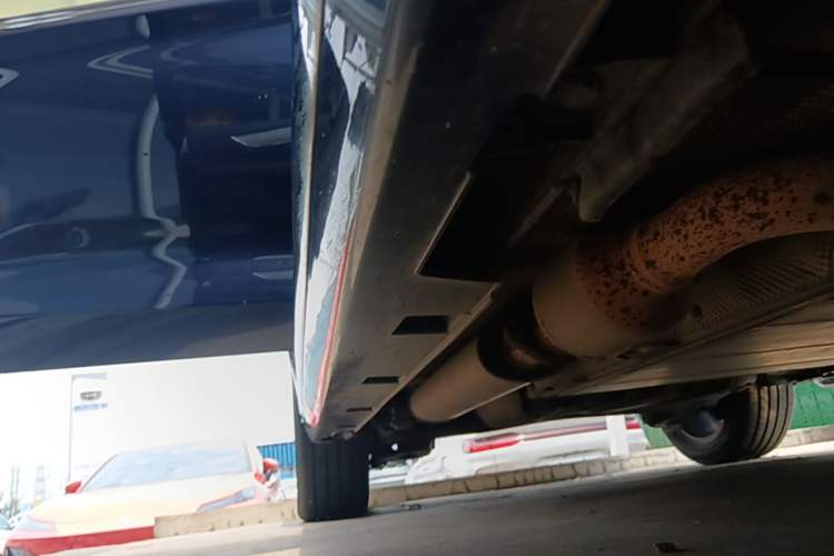 Used BYD Song MAX New Energy 2019 DM 1.5T Smart Connect Advanced 7-Seater China VI Standard Right Side Sill
