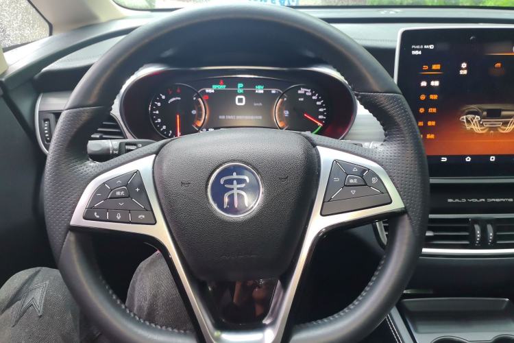 Used BYD Song MAX New Energy 2019 DM 1.5T Smart Connect Enjoyment Model 7 Seats China VI Standard Steering Wheel
