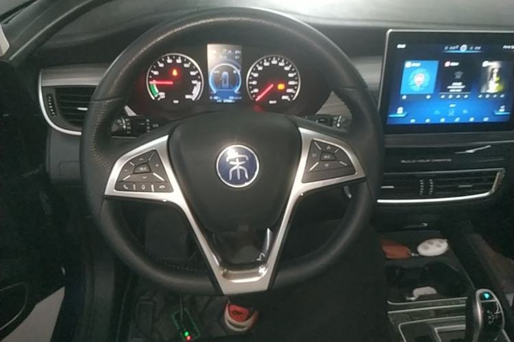 Used BYD Song MAX New Energy 2019 DM 1.5T Smart Connect Advanced 6-Seater China VI Standard Steering Wheel