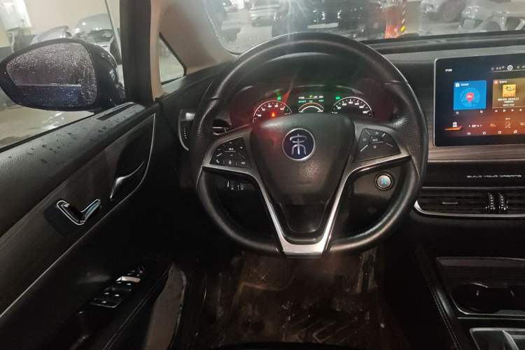 Used BYD Song MAX New Energy 2019 DM 1.5T Smart Connect Advanced 6-Seater China VI Standard Steering Wheel