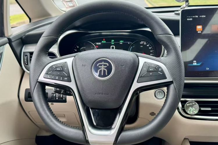 Used BYD Song MAX New Energy 2019 DM 1.5T Smart Connect Enjoyment Model 7 Seats China V Emission Standard Steering Wheel