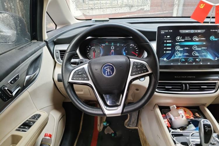 Used BYD Song MAX New Energy 2019 DM 1.5T Smart Connect Zhiyao Model 7 Seats China V Emission Standard Steering Wheel